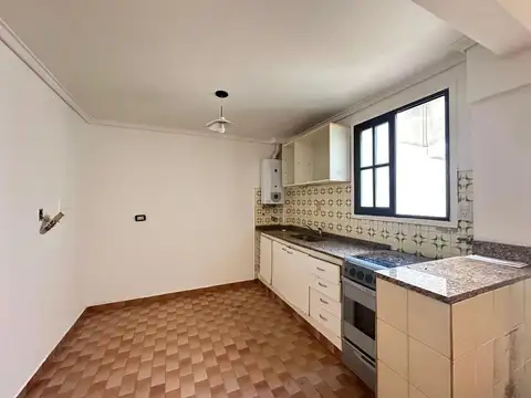 Departamento en Alquiler en Valentin Alsina, $ 480.000