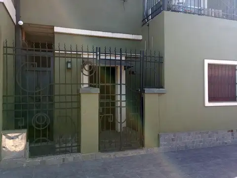 CASA TIPO PH EN PLANTA BAJA AL FRENTE