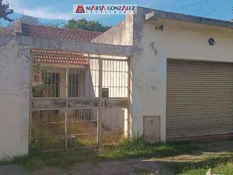 CASA EN VENTA A RECICLAR