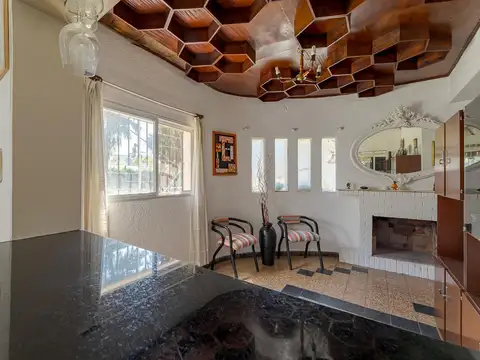 Casa 5 ambientes con 2 baños