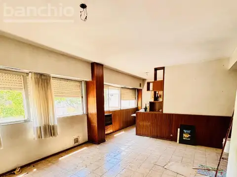 Venta Departamento a Reciclar 3 Dormitorios - Oroño