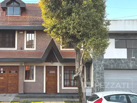 Casa en Venta en Parque Luro, USD 210.000