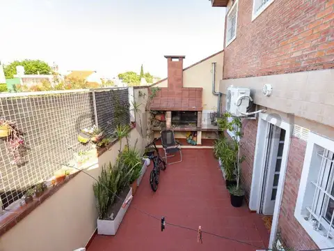Venta de PH 4 ambientes c/ patio en General San Martín