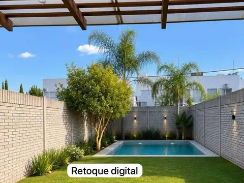 Casa en Venta con 1 cochera