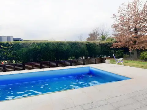 Casa 6 ambientes con 3 baños