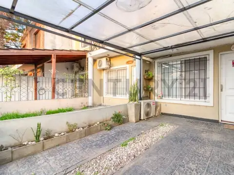 VENTA DUPLEX 3 AMB MORON COCHERA APTO CREDITO