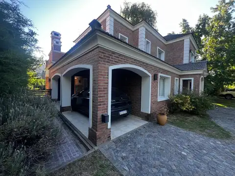 Casa en Venta en La Caballeriza, USD 299.000