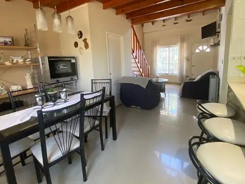 Depto Tipo Casa en Venta 17 años