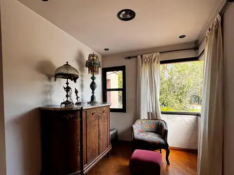 Pilar del Lago