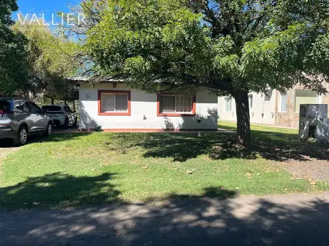 Casa en Alquiler en Larena Country Club, USD 1.100