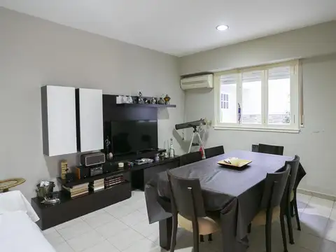 Depto Tipo Casa en Venta de 2 ambientes