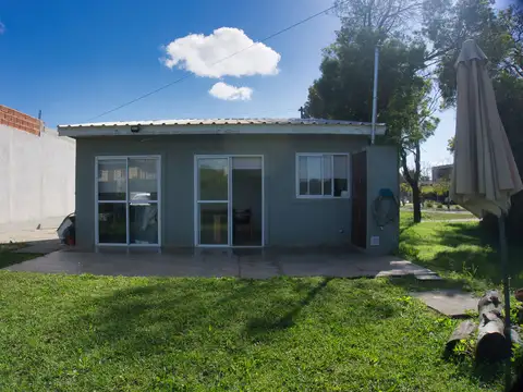 Casa de 1 Dormitorio en venta, Barrio semi-cerrado, San carlos