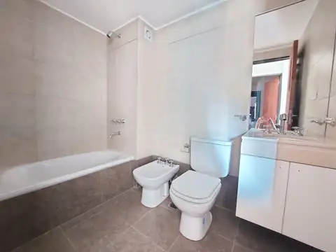 Departamento en Alquiler con 1 cocheras