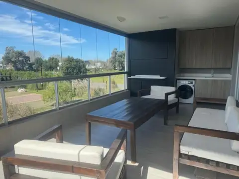 Departamento en alquiler de 3 ambientes en Pilar 