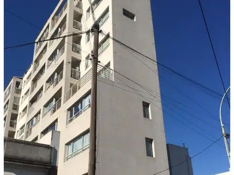 19 De Marzo 828 , Piso 1