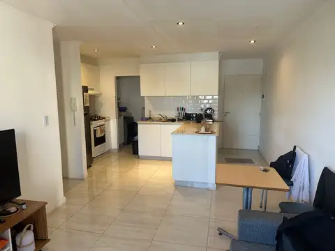 DEPTO 2 AMB. CON TERRAZA PROPIA COMO A ESTRENAR