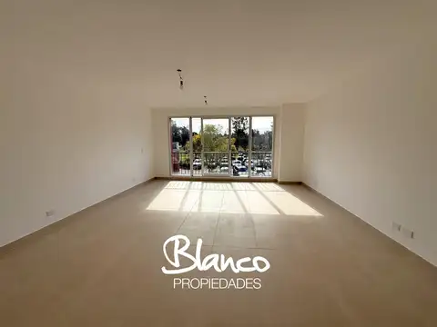 Departamento en Alquiler con 1 cochera