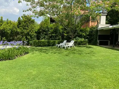Casa en Alquiler de 3 dormitorios