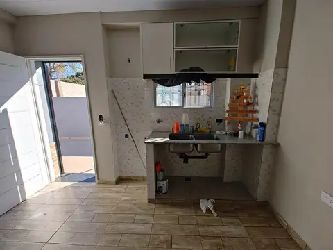 Casa en Alquiler en Laferrere Norte, $ 800.000