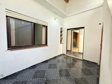 Venta PH en Ciudadela de 4 ambientes con terraza