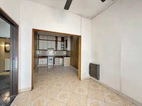 Depto Tipo Casa en Venta 40 años