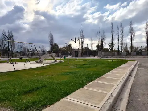 VENTA MAGNIFICO LOTE en QUATTRO VIAMONTE CHACRAS