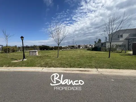 Terreno en Venta de 677,0 m2