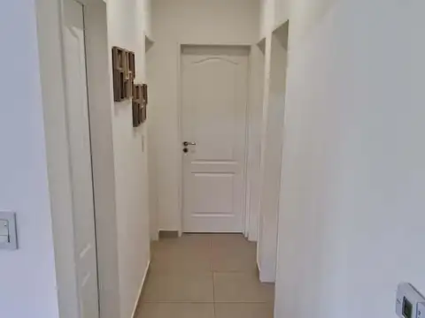 VENTA CASA CON PILETA — BARRIO PRIVADO SANTA ELENA