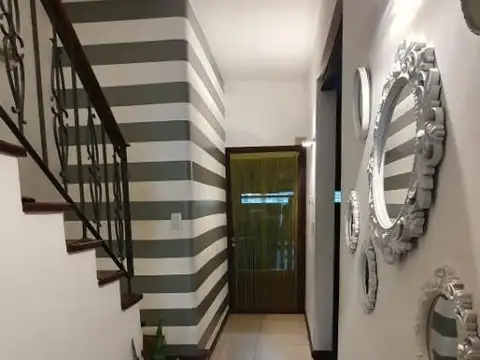 HERMOSA PROPIEDAD ENFRENTE CLUB PROVINCIAL (COUNTRY)