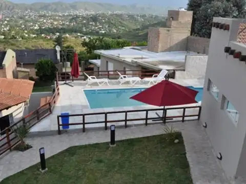Complejo de 5 Cabañas con Vista al Lago – Villa Carlos Paz