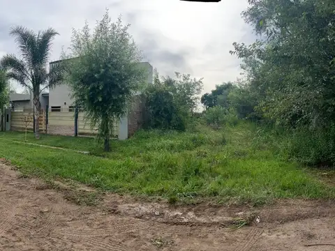 TERRENO EN SAUCE VIEJO , BARRIO TEMBEI PORA 