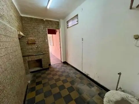 Depto Tipo Casa en Venta en Ramos Mejía, USD 125.000