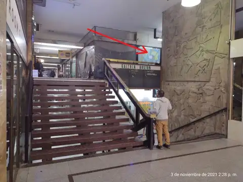 Local Galería  en Florida 142 con Renta Oferte!!!!