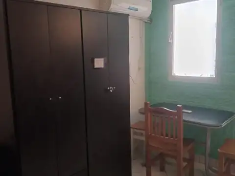 Monoambiente totalmente equipado y listo para vivir frente al Hospital Italiano!