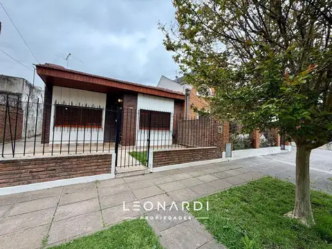 Casa + monoambiente en venta en Escobar centro | APTO CREDITO - ID 6194