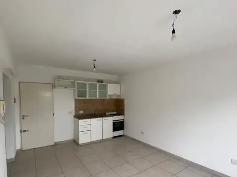 Departamento en Alquiler en Ramos Mejia, $ 550.000