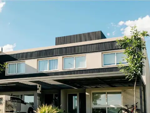 Dúplex - 3 dorm. en Distrito Sur