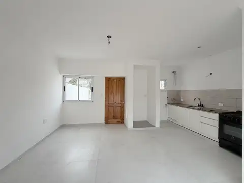 Depto Tipo Casa en Alquiler de 1 dormitorio