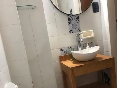 VENTA DPTO 3 AMBIENTES. CON PATIO. APTO CREDITO. CASEROS CENTRO