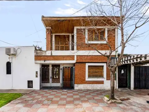VENTA CASA 3 AMBIENTES EN QUILMES