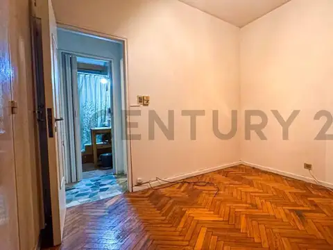 Departamento 3 ambientes en venta en Caballito