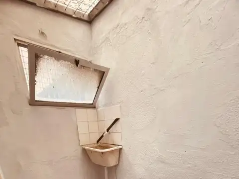 Depto Tipo Casa 2 ambientes con 1 baño