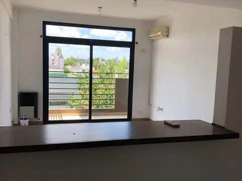 Departamento en Alquiler en La Loma, $ 690.000