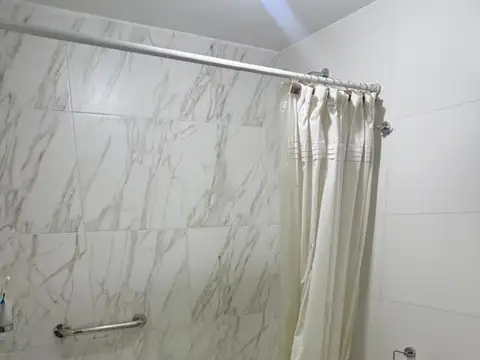 Departamento en Alquiler en Villa Pueyrredon, $ 700.000