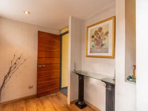 Depto Tipo Casa en Venta 56 años