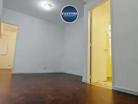 Nicolas Avellaneda 1800, Piso 1°