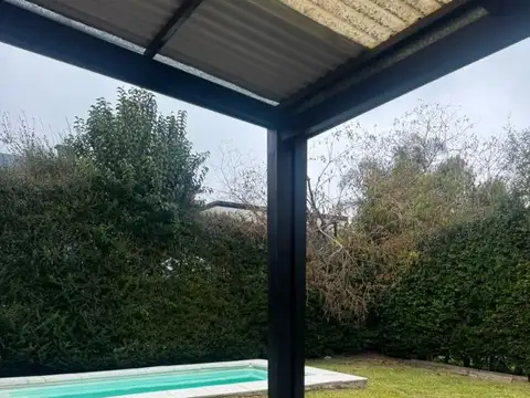 Casa 4 ambientes con 3 baños