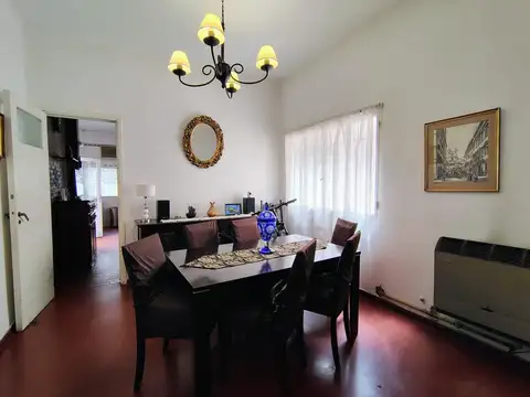 Depto Tipo Casa en Venta con 1 cocheras