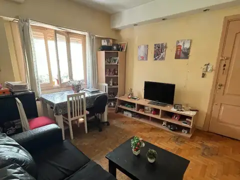 Tamborini 3400, Piso 1