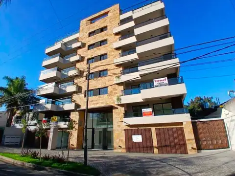 Departamento en Alquiler - Monoambiente c/cochera